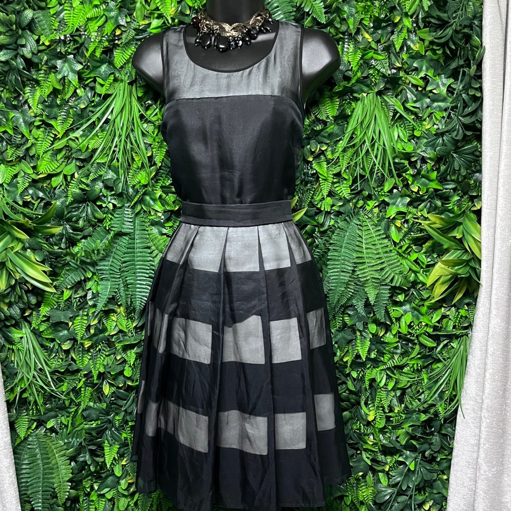 Halston Heritage Dress 6 Black Cream Silk Colorblock Fit Flare Cocktail 3936 - Picture 2 of 8